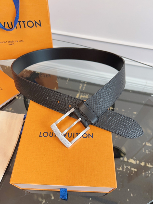 ルイヴィトンベルト着用イメージ